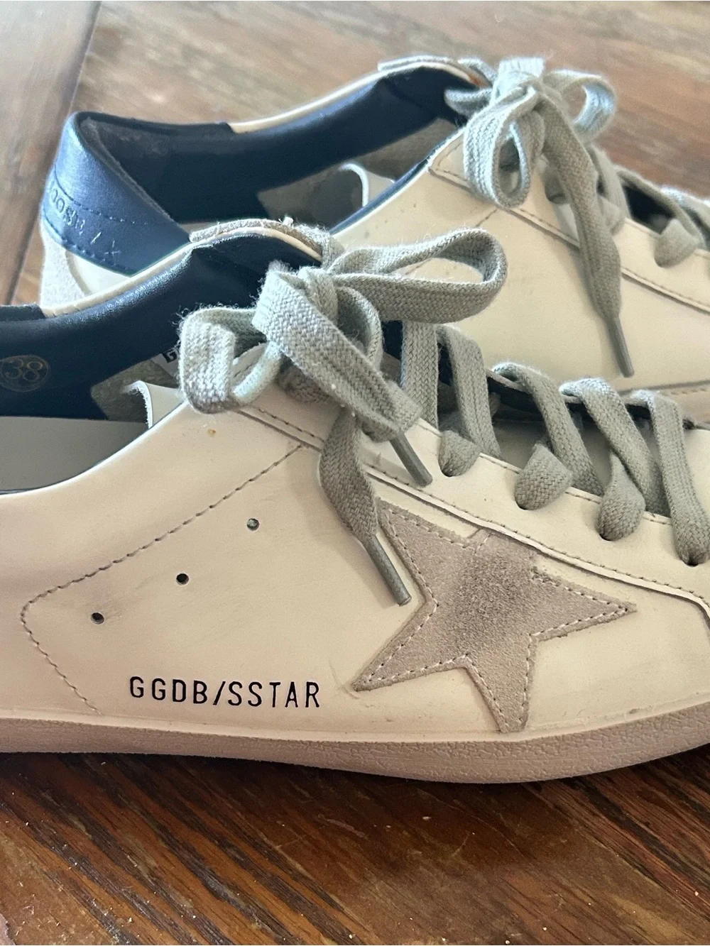 Golden Goose 38 Men’s 6 White Leather Sneakers with Navy Heel tab and Gray Star